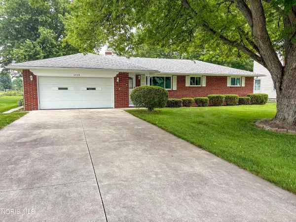 1113 S Lallendorf Road, Oregon, OH 43616