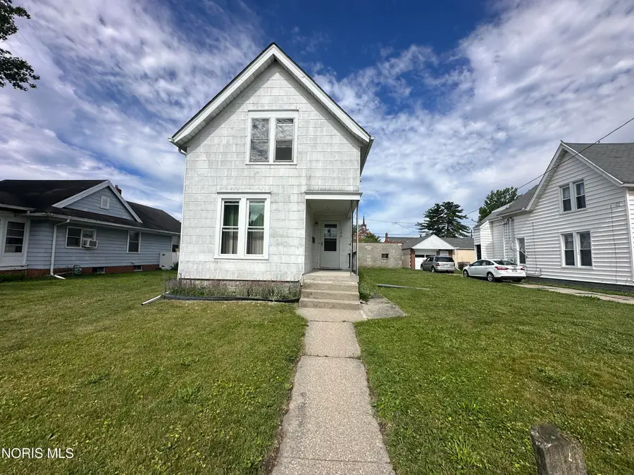 160 Oak Street, Rossford, OH 43460 - #2