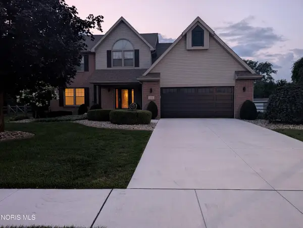 532 Park Way, Oregon, OH 43616