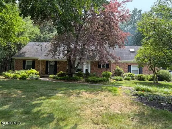 4919 Forest Hill Drive, Toledo, OH 43623