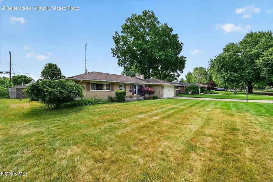 3658 Coronada Drive, Toledo, OH 43615 - #2