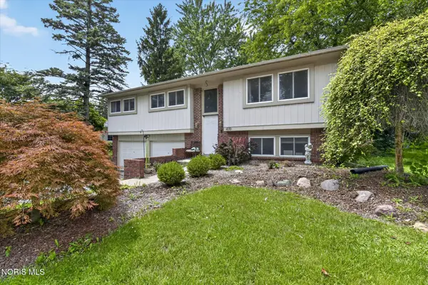 470 Edgewood Drive, Perrysburg, OH 43551