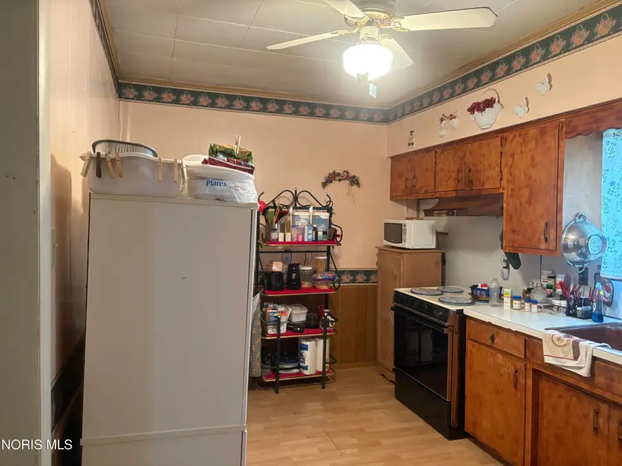 208 N Harrison Street, Bloomdale, OH 44817 - #3
