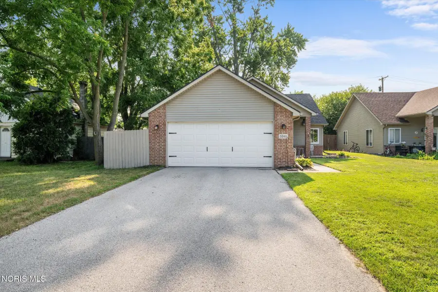 3240 Marsrow Avenue, Toledo, OH 43615 - #3