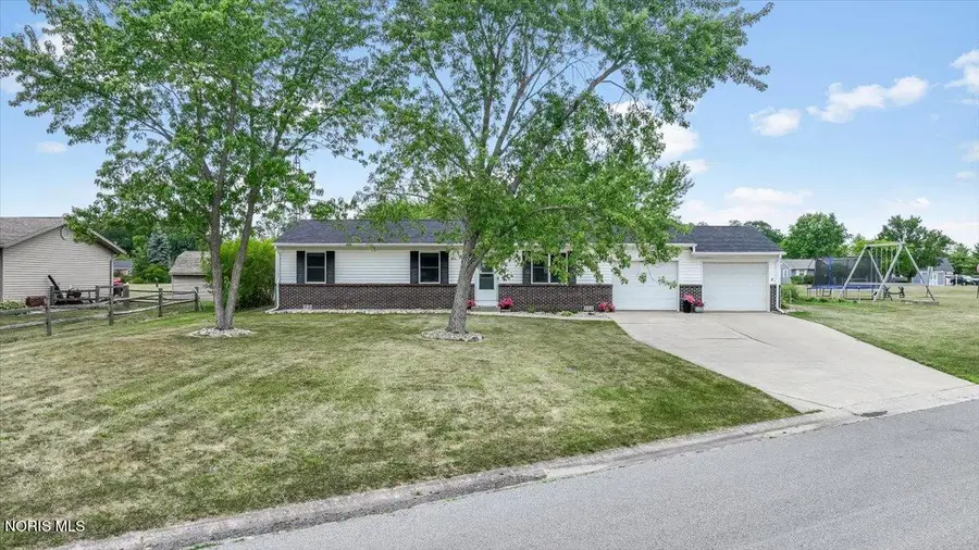 2212 Evergreen Drive, Defiance, OH 43512 - #2