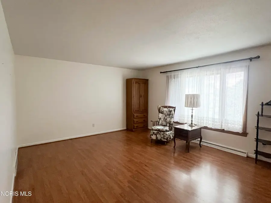 4225 Barbara Drive, Toledo, OH 43623 - #2