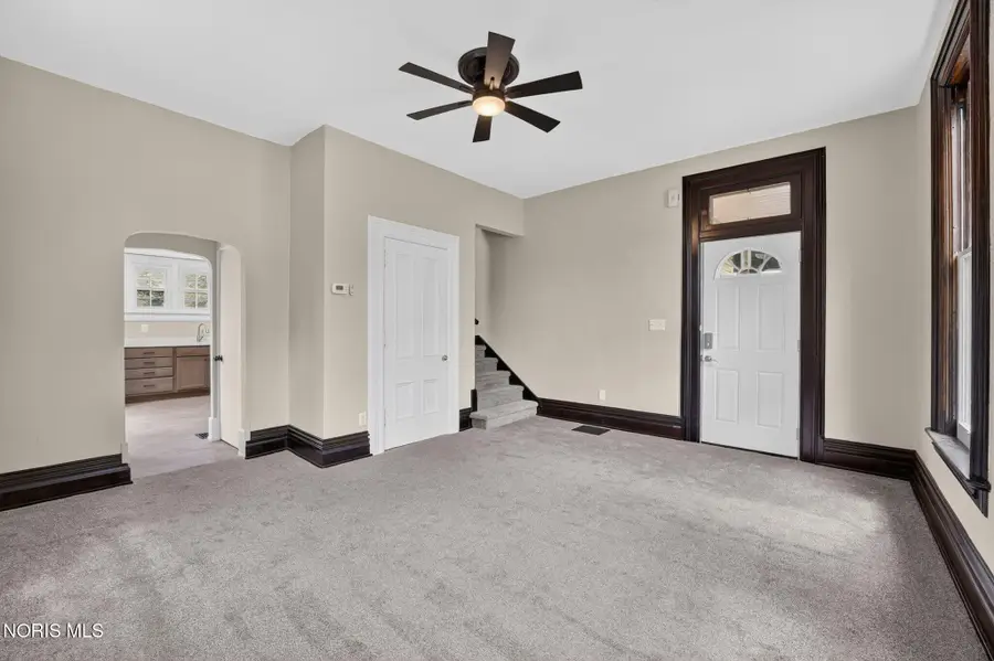 316 W Lincoln Street, Findlay, OH 45840 - #3