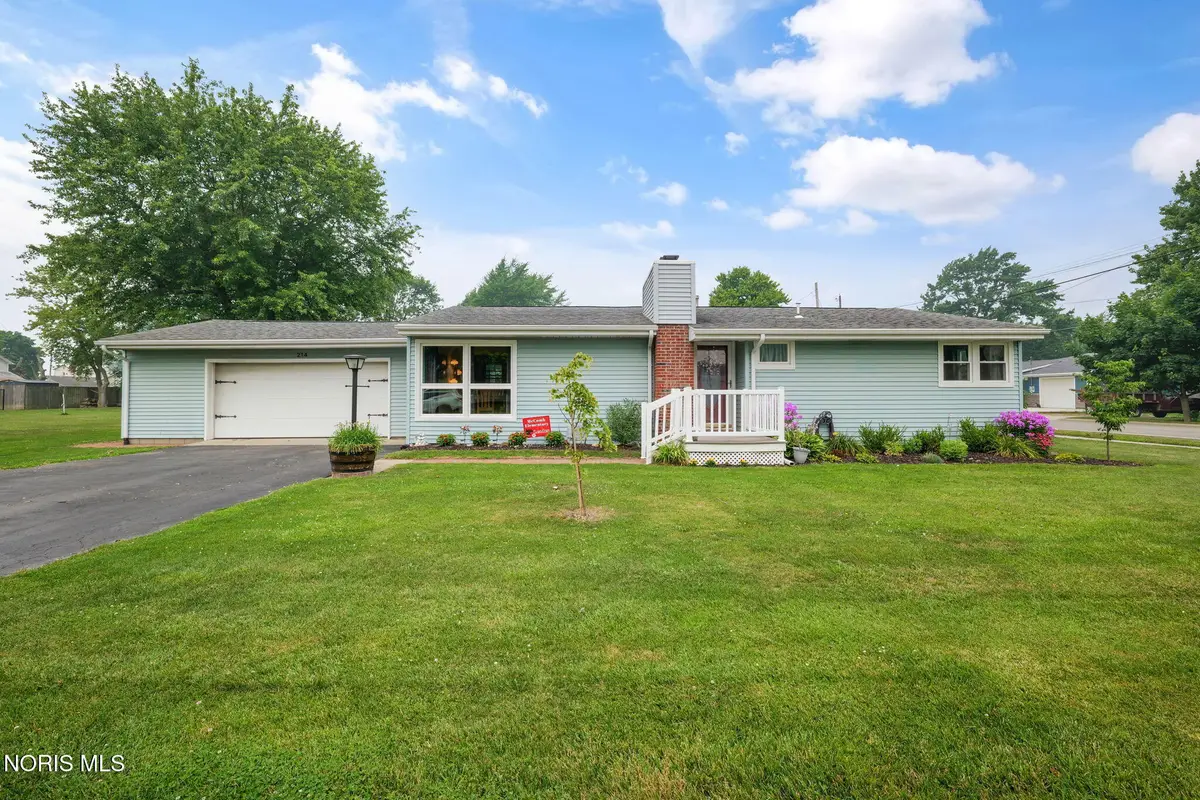 214 N Todd Street, McComb, OH 45858 - #1