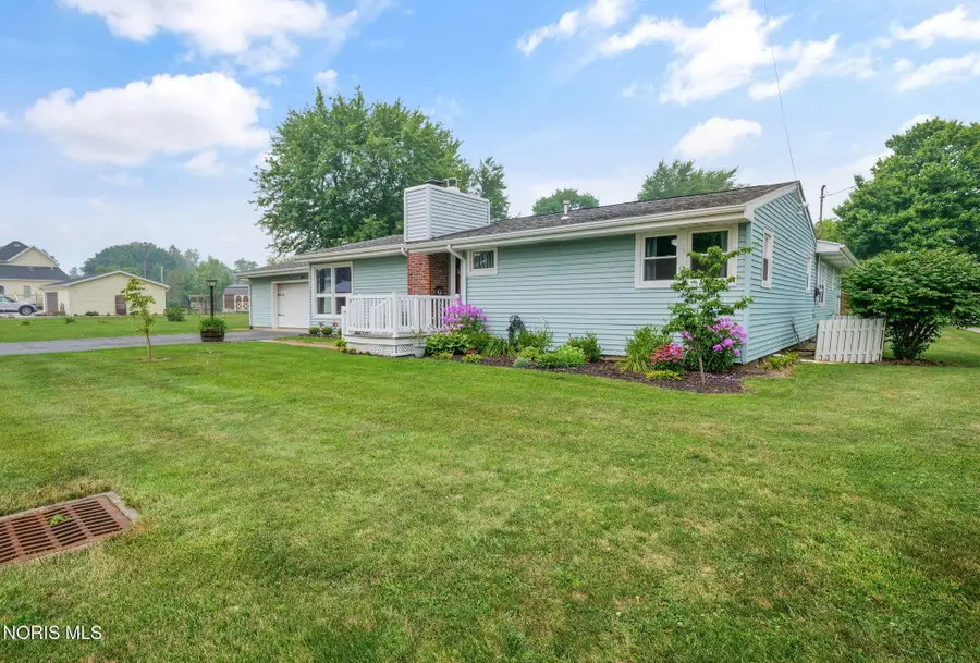 214 N Todd Street, McComb, OH 45858 - #2