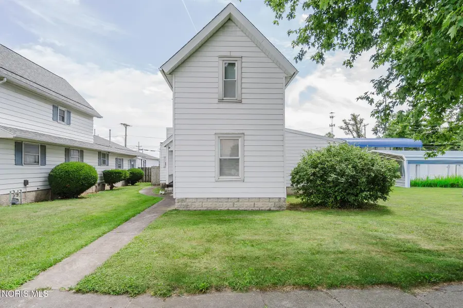 1437 N Township Road 21, Fostoria, OH 44830 - #2