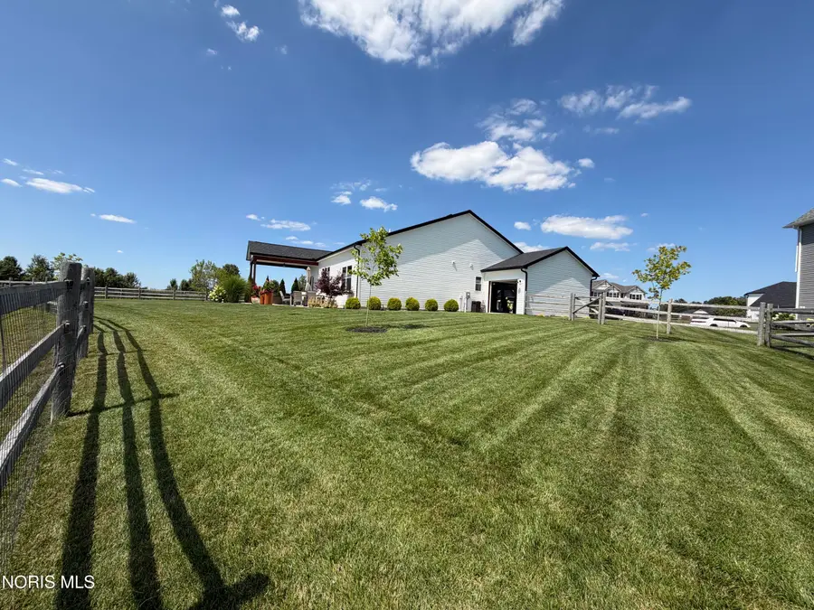 1403 Roberts Circle, Waterville, OH 43566 - #3