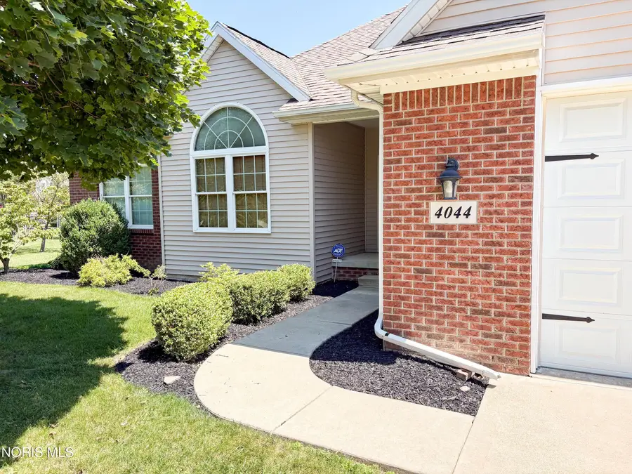 4044 Edge View Drive, Oregon, OH 43616 - #2