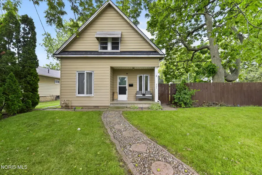 323 S Main Street, Walbridge, OH 43465 - #3