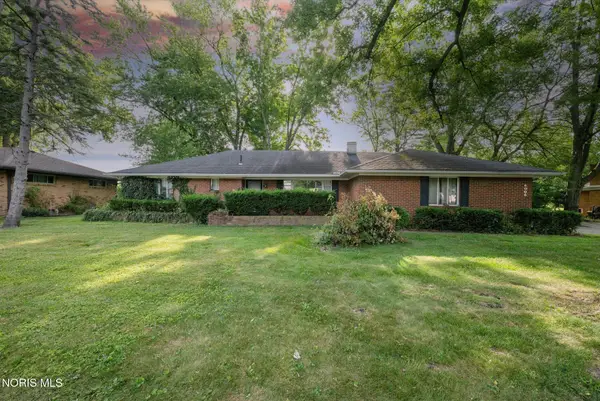6006 Elden Dr, Sylvania, OH 43560