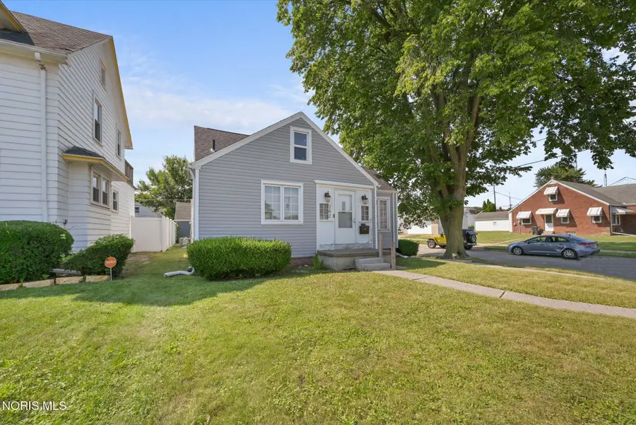 262 Majestic Drive, Toledo, OH 43608 - #2