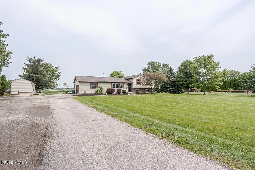 1352 Walbridge Road, Millbury, OH 43447 - #1
