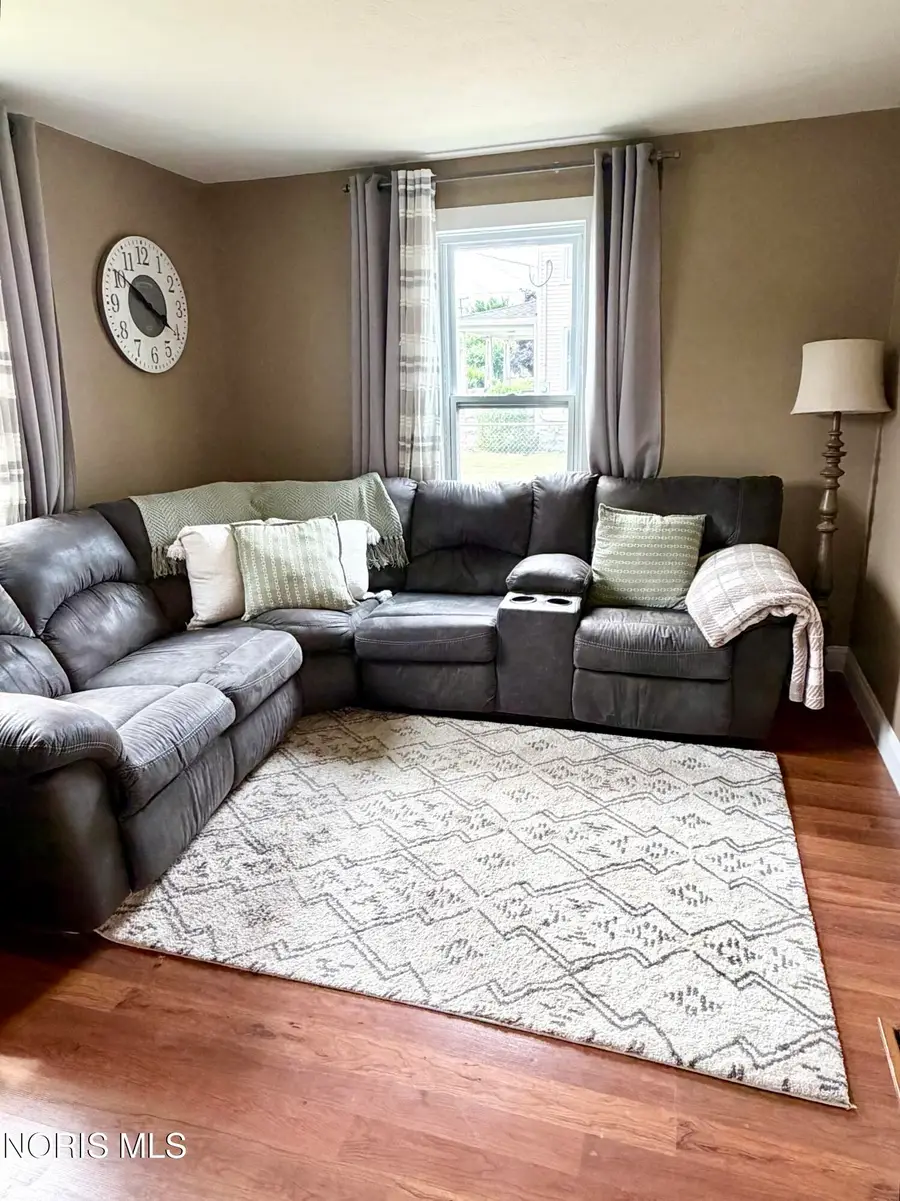 304 Kinney Street, Bellevue, OH 44811 - #2