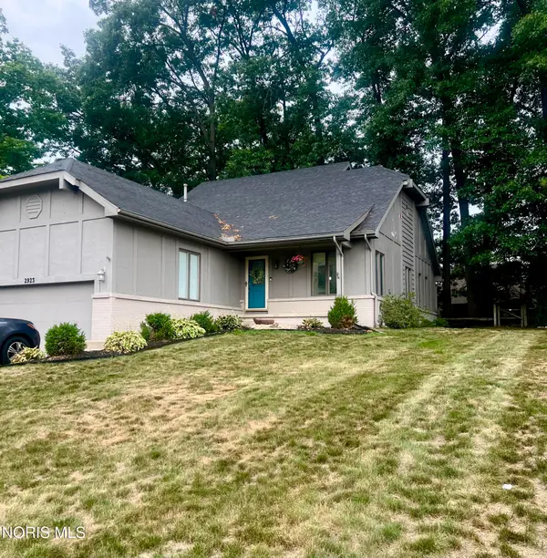 2923 Stoneleigh Drive, Toledo, OH 43617