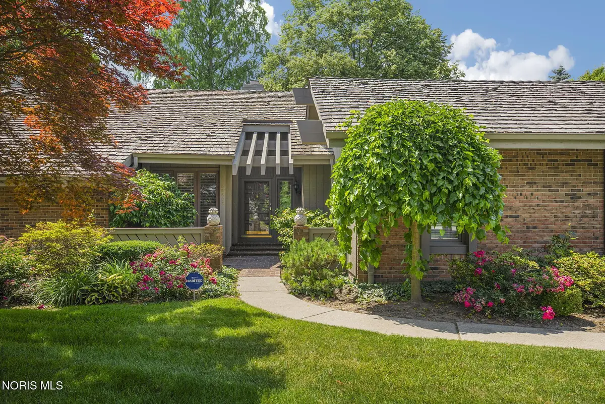 29603 Somerset Road, Perrysburg, OH 43551 - #1