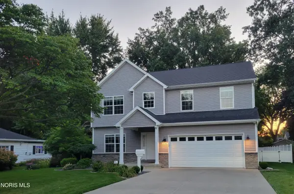 1045 Hickory Street, Perrysburg, OH 43551