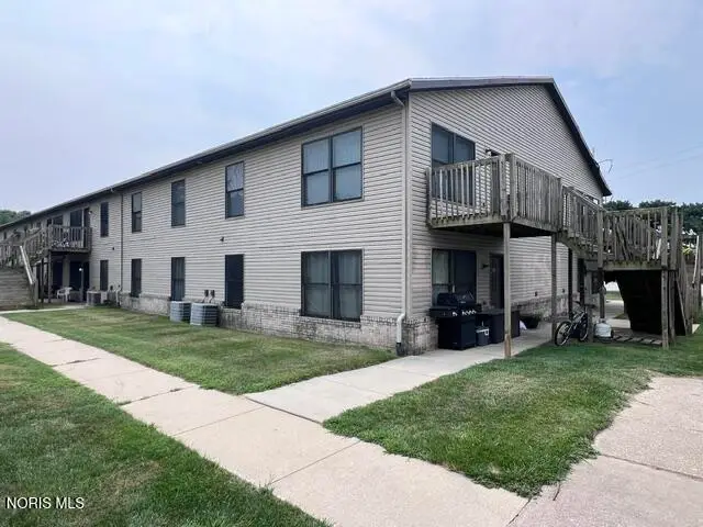 6201 Garden Road #Apt B32, Maumee, OH 43537 - #1