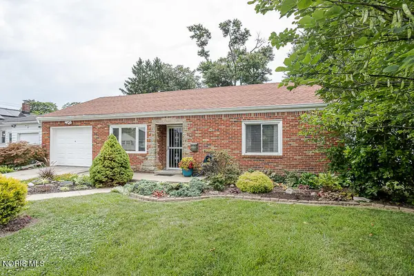 3215 Ravenwood Boulevard, Toledo, OH 43614