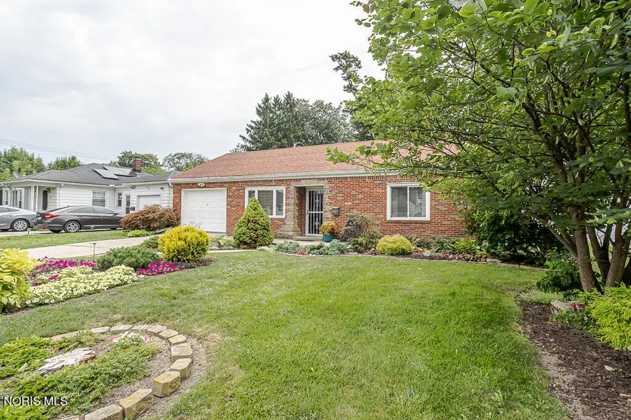 3215 Ravenwood Boulevard, Toledo, OH 43614 - #2