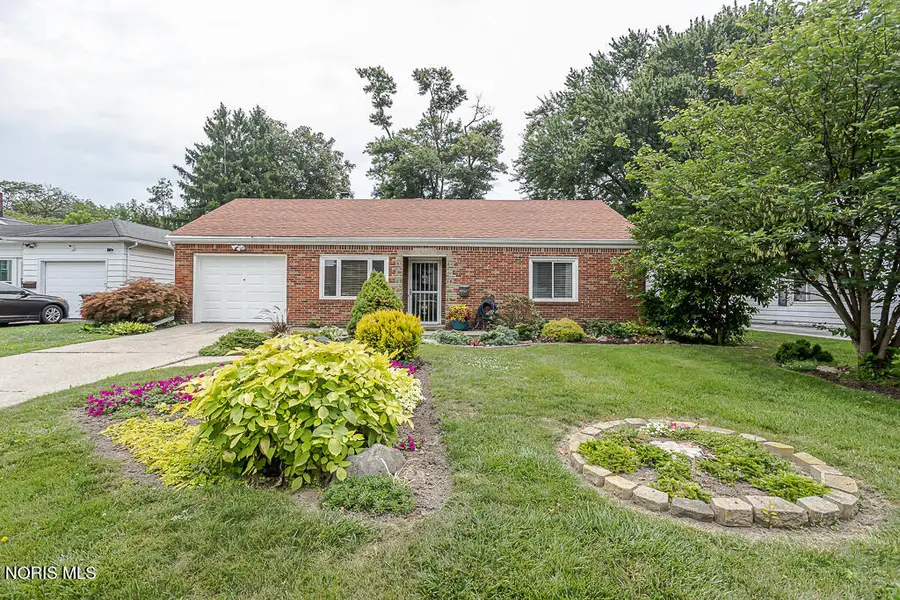 3215 Ravenwood Boulevard, Toledo, OH 43614 - #3