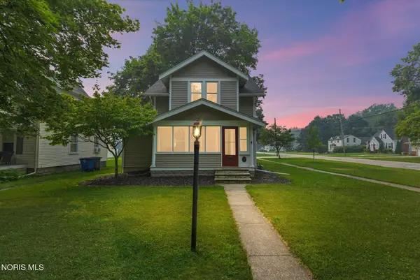 242 W 7th Street, Perrysburg, OH 43551