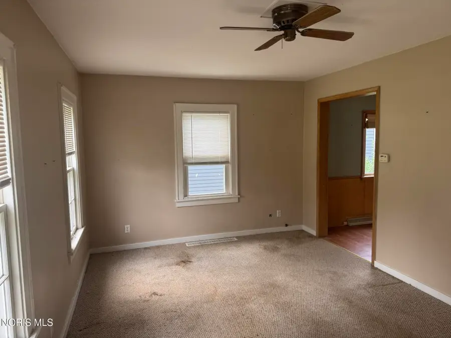 847 Walnut Street, Perrysburg, OH 43551 - #2