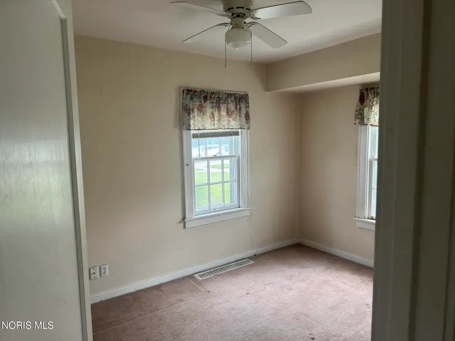 847 Walnut Street, Perrysburg, OH 43551 - #3