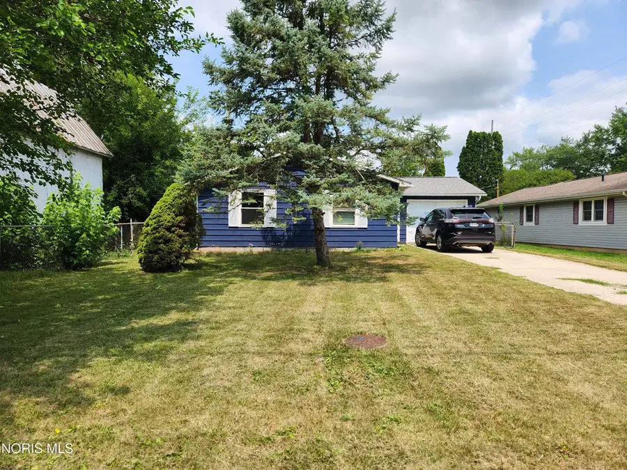 411 E South Street, Bryan, OH 43506 - #2