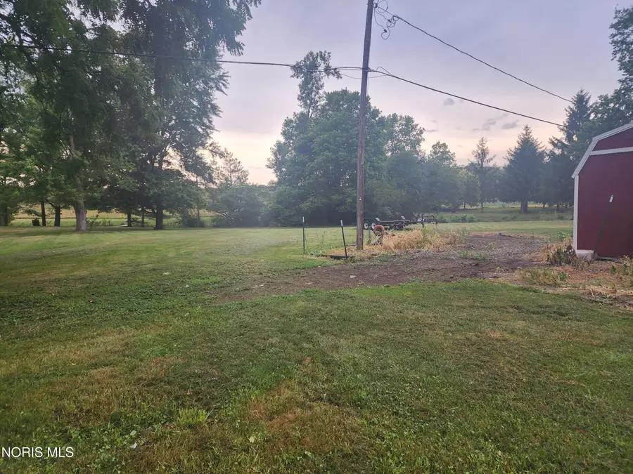 407 E High Street, Florida, OH 43545 - #3