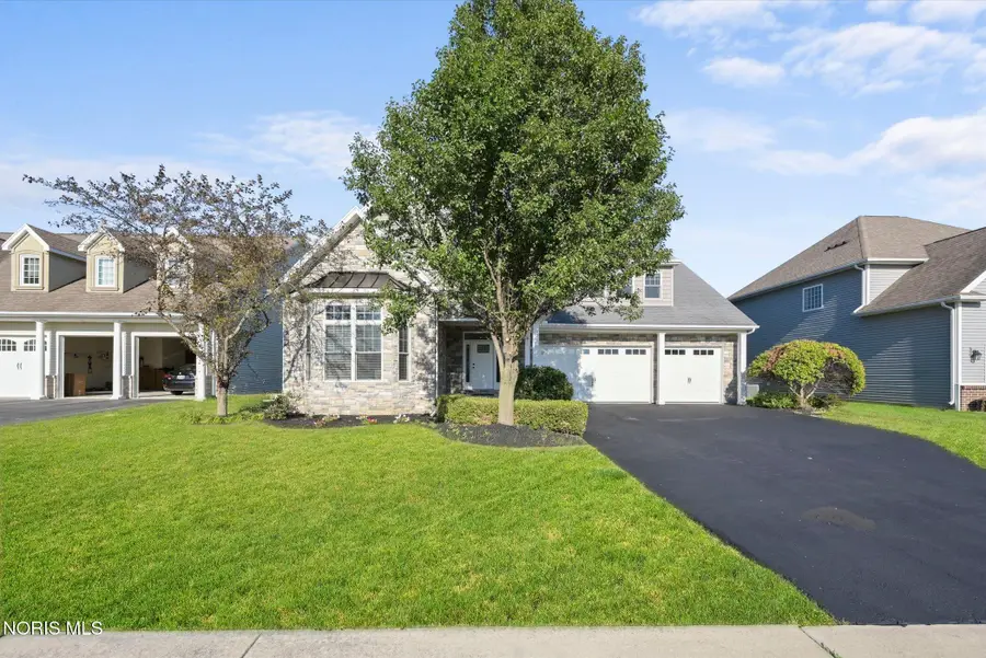 5900 Walnut Springs Boulevard, Sylvania, OH 43560 - #3