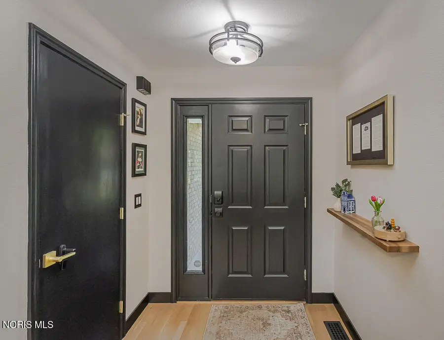 6720 Cloister Court, Toledo, OH 43617 - #2