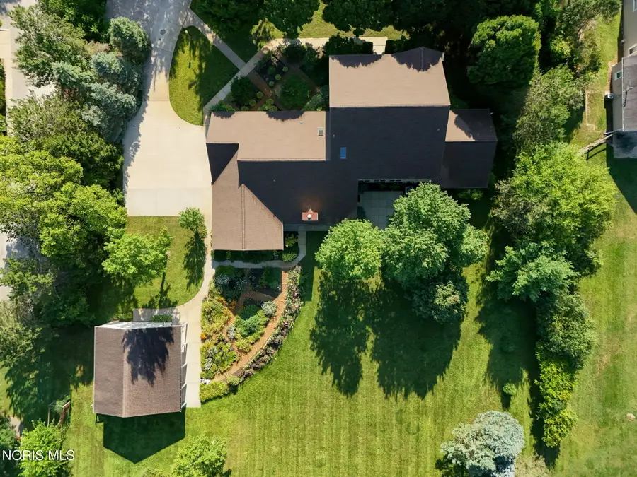 6065 Winterhaven Drive, Sylvania, OH 43560 - #3