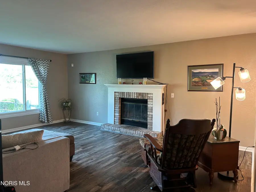 1067  Hunters Run Road, Perrysburg, OH 43551 - #2