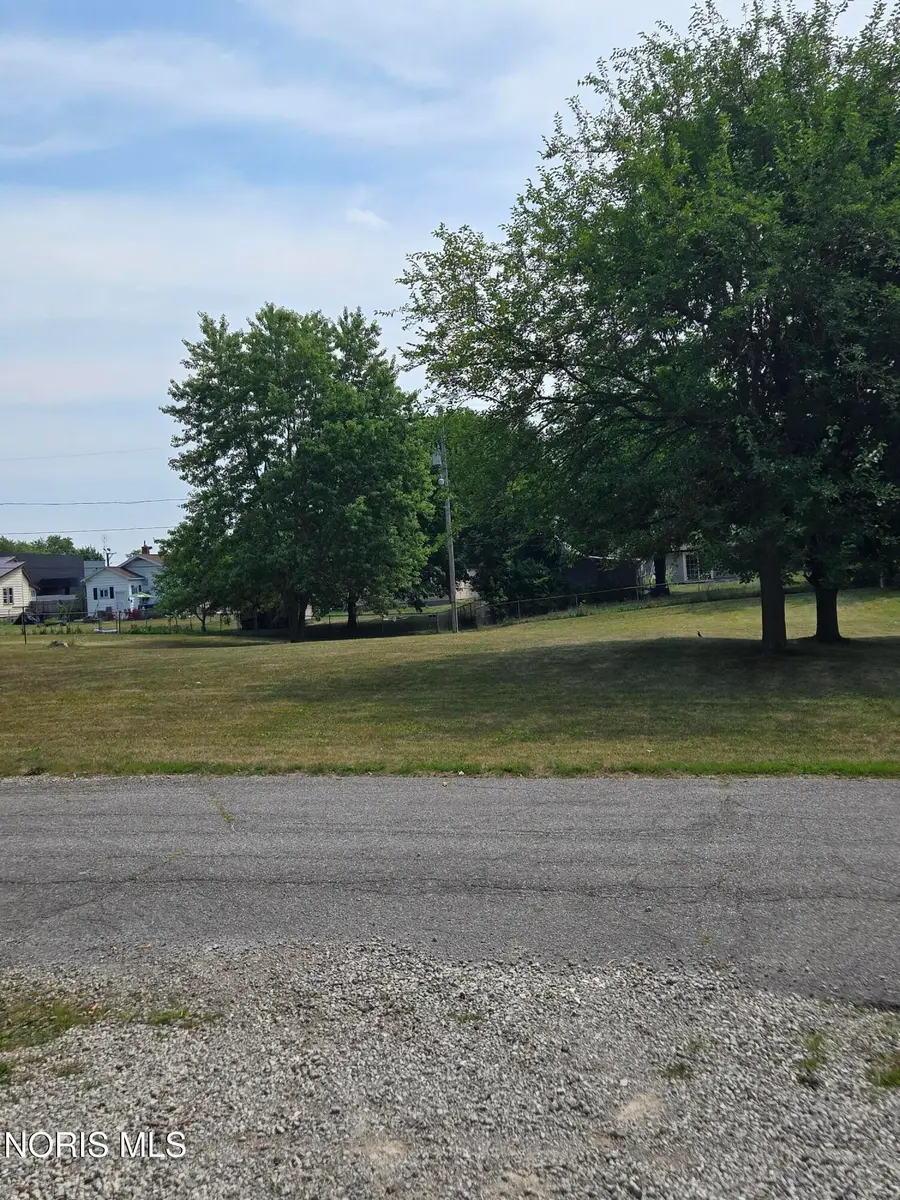 509 Gibson Street, Defiance, OH 43512 - #3