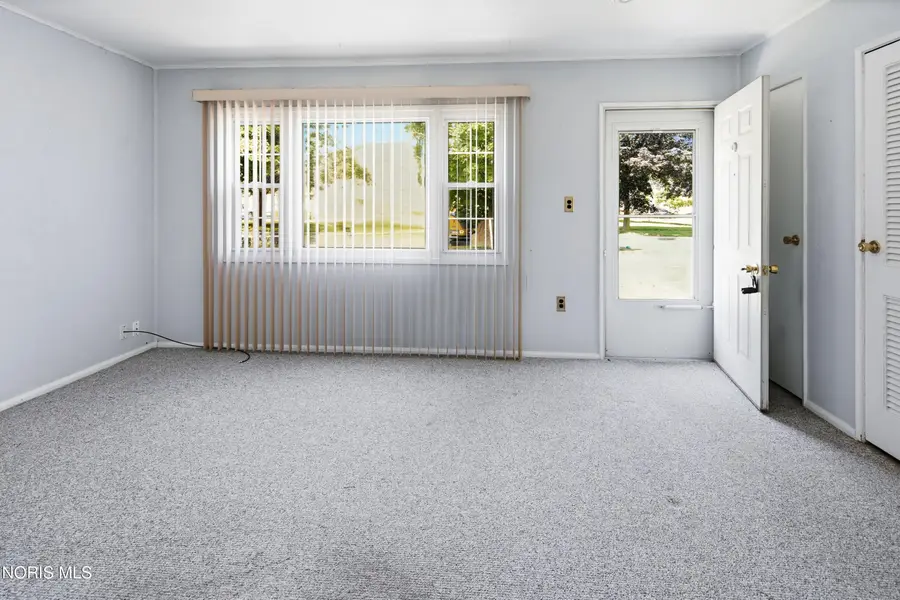 431 Saint Joseph Street, Fremont, OH 43420 - #3