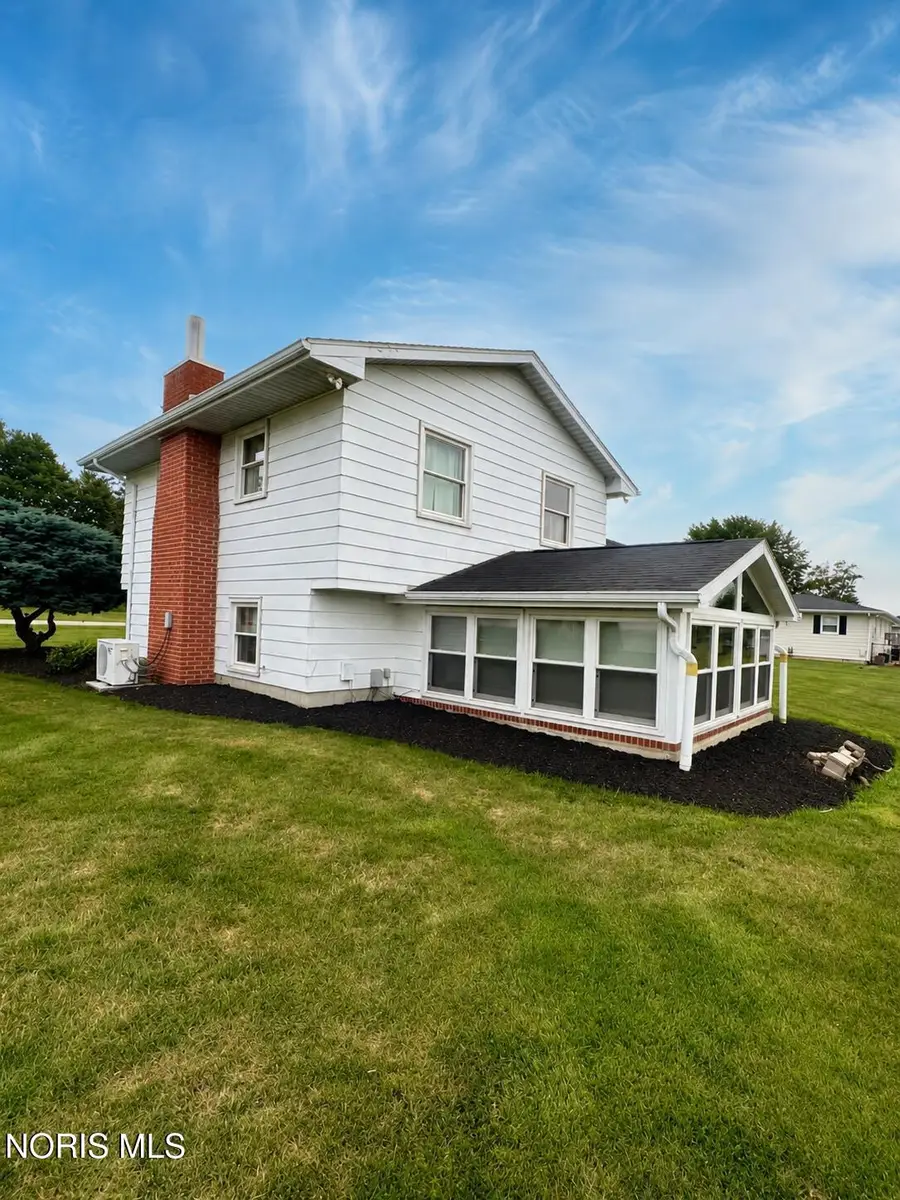 10721 Crestview Drive, Fostoria, OH 44830 - #3