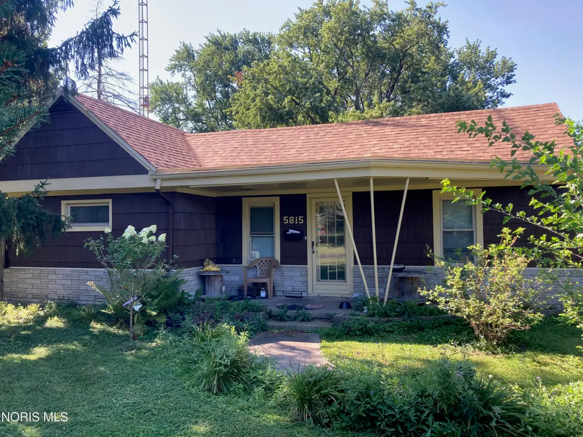 5815 Carnation Drive, Toledo, OH 43615 - #1