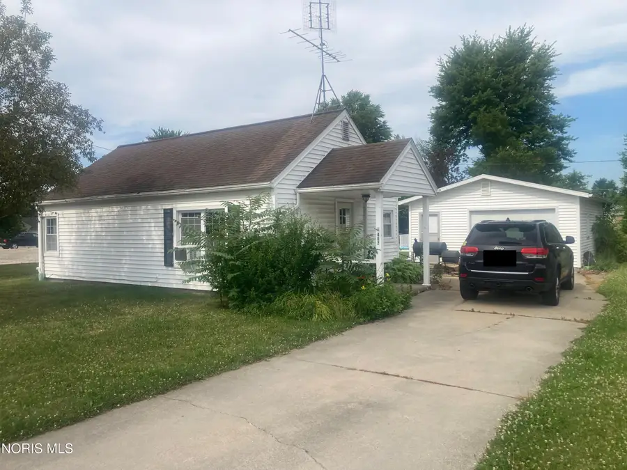 402 Centre Street, Stryker, OH 43557 - #2