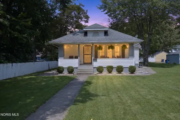 417 E 3rd Street, Perrysburg, OH 43551