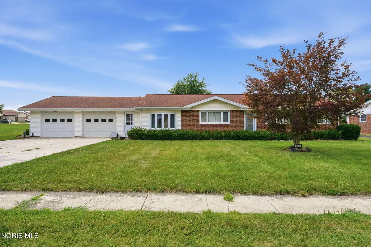 205 Beechwood Drive, Tiffin, OH 44883 - #1