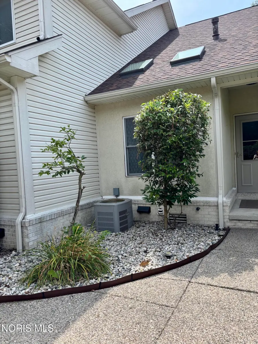 2137 Saint Andrews, Toledo, OH 43615 - #2