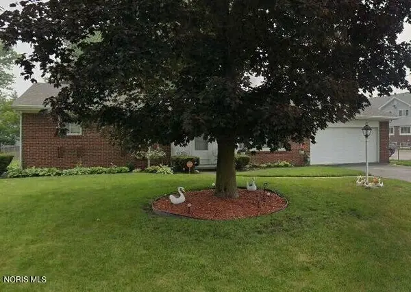 28 Torrington Drive, Toledo, OH 43615