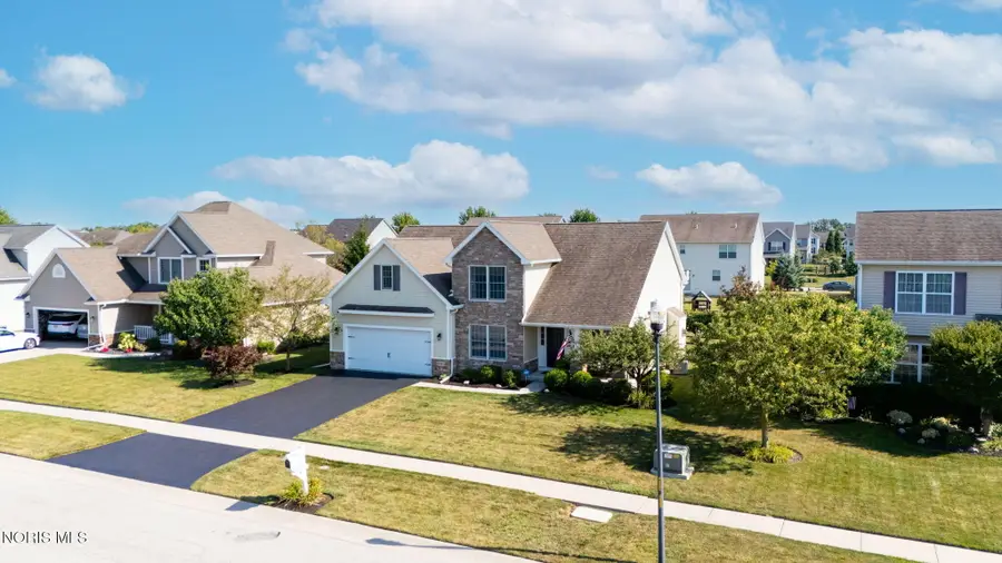 25149 Fox Hunt Drive, Perrysburg, OH 43551 - #2