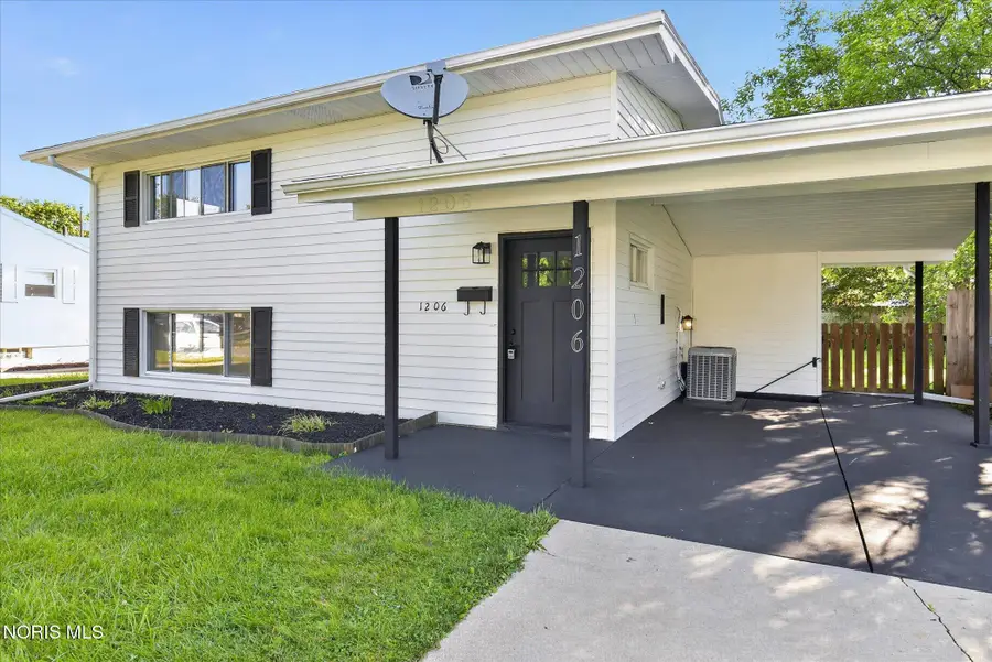 1206 Richland Street, Maumee, OH 43537 - #2
