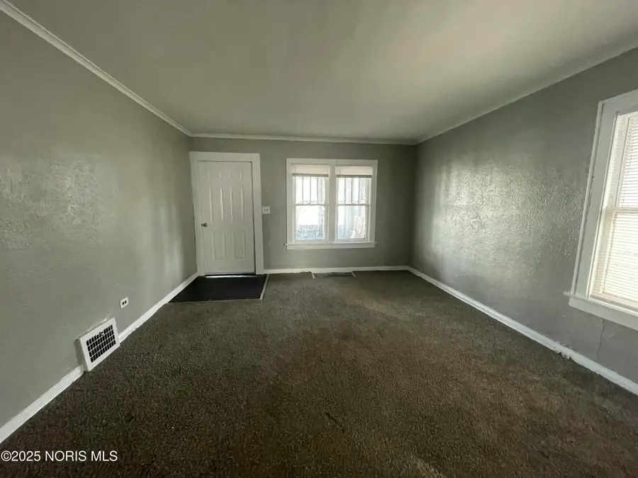 1725 Brussels Street, Toledo, OH 43613 - #2