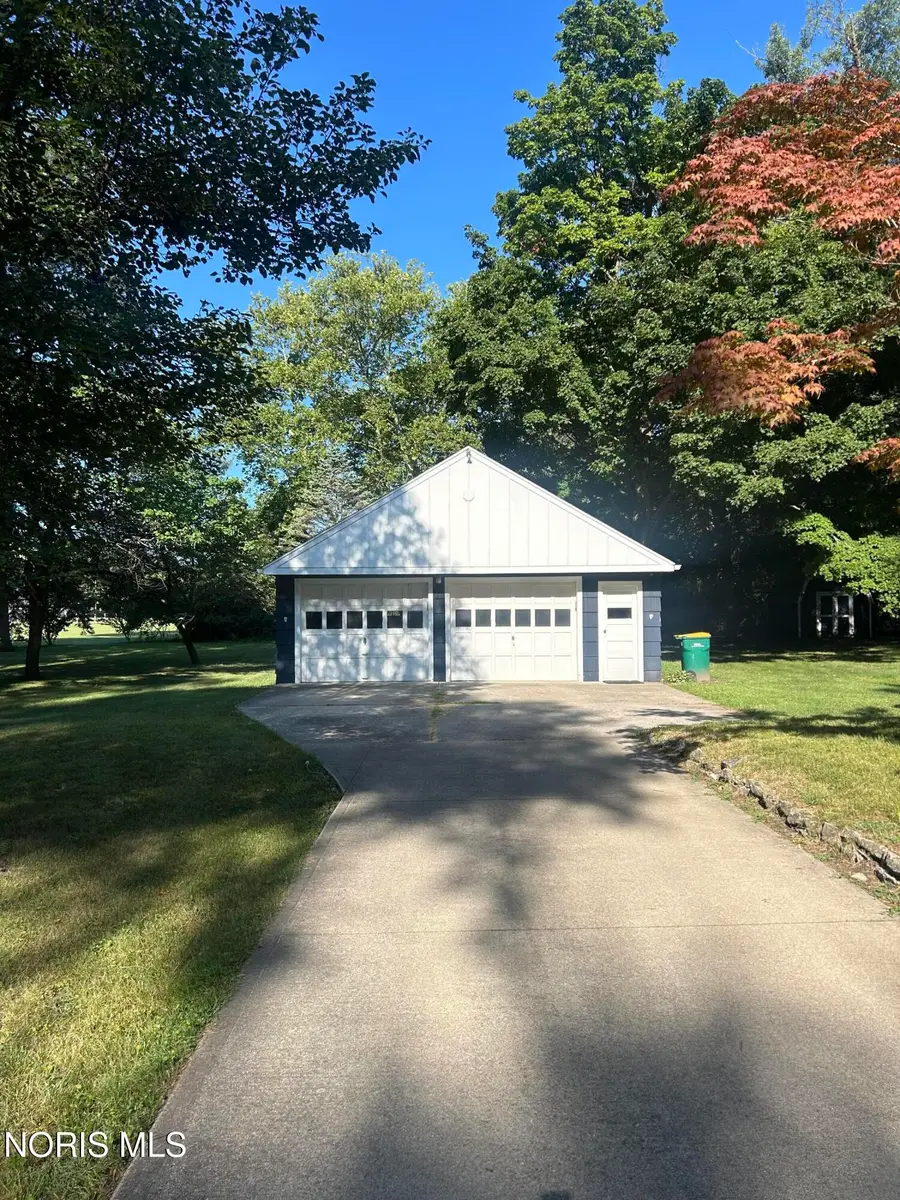 4725 Vineyard Road, Toledo, OH 43623 - #2